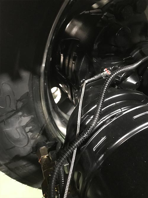 Brake caliper temperature sensor